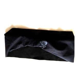 Black athletic headband